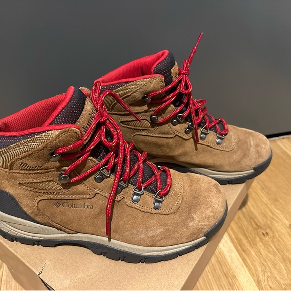 Columbia Women's Newton Ridge Plus Waterproof Amped Hiking Boot - Picture 5 of 5